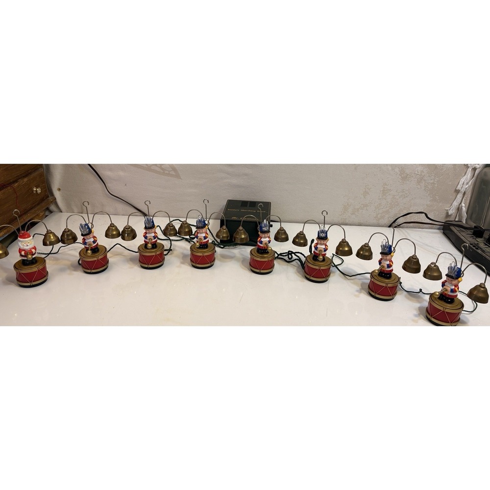 MR. CHRISTMAS Holiday Innovation Santa's Marching Band 8 Musical Bells WORKING